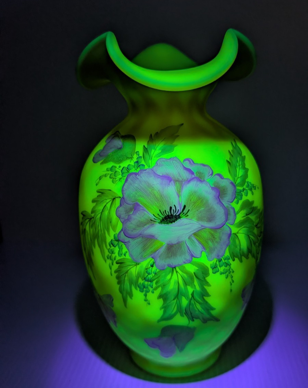 Fenton Burmese Diamond Optic Centennial Collection Vase Glows 10" Signed